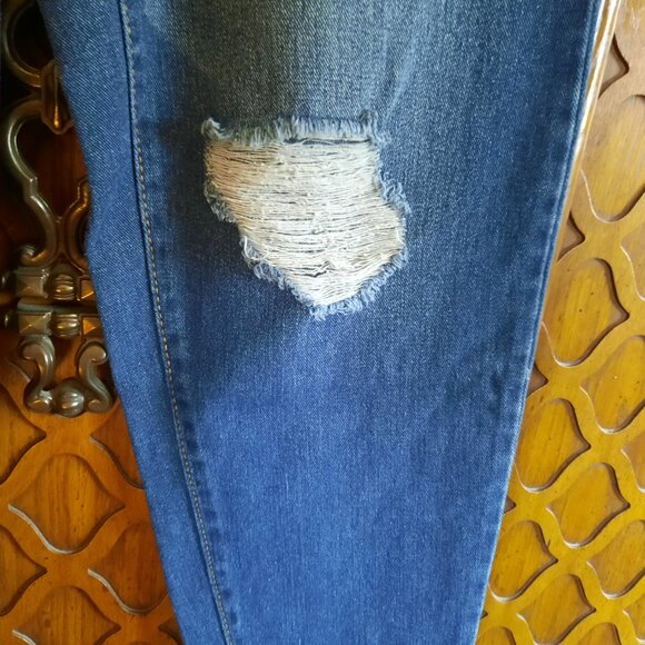 Vintage Crop High-Rise Barrel Jeans NWT! - Blue, Size 4 - Picture 6 of 16